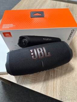 JBL Charge 5 Black NOVÝ - 4