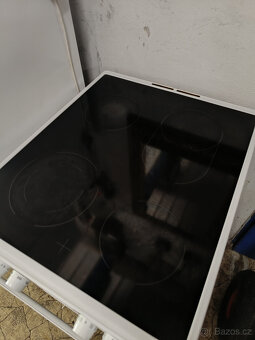 Sklokeramický sporák ELECTROLUX EKC54952OW / 50cm - 4