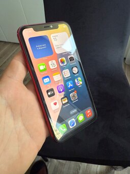 Apple Iphone 11 64Gb červený 100% baterie - 4