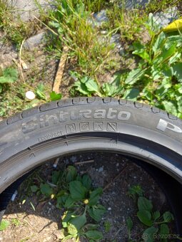 225/45R17 - 4