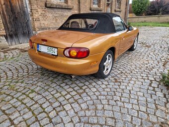 Mazda MX-5 NB 1.6 81kw - 4
