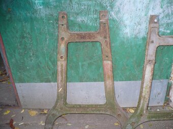 Litinové podstavce - 4