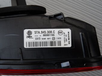 Originál Zadní Pravé +Levé Vnitřní světlo VW Touran - 4