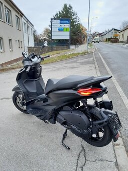 Piaggio Beverly 300 HPE, 2023, TOP stav, 6000km - 4