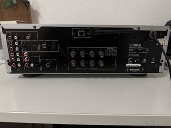 Yamaha R-N602 - 4