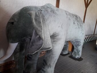 VÁNOČNÍ DÁREK-VEDLE STROMEČKU - 4