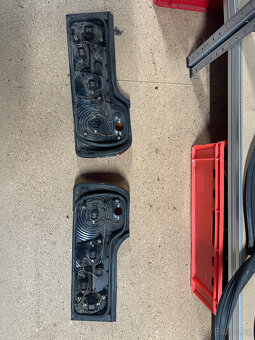 Zadni lampy BMW 7 E32 sada L+P - 4