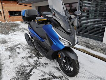 Honda Forza 125 Smart Box-modrá - 4