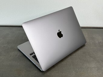 MacBook Pro 13" 2020 16GB / 500GB / i5 / SG - DPH - 4