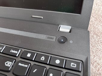 Prodam Lenovo Thinkpad e550 15,4 i5 - 4