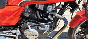 Honda CB450 - 4