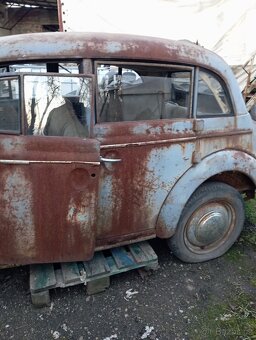 Moskvič 401 - 4