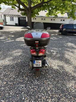 Yamaha Versity 300 - 4