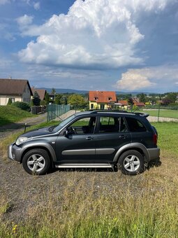 Toyota Rav4, 2.0vvti automat, rok 2006 - 4