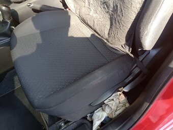 Suzuki Swift - 4