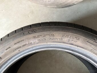 prodám letní pneumatiky 235/50/18 Dunlop dva kusy - 4