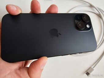 Apple iPhone 15 256GB - 4