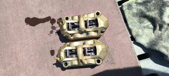 Brembo brzdové třmeny - 4