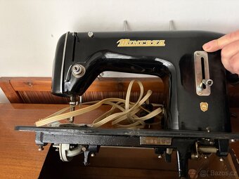 Minerva stary sici stroj - retro - 4