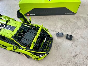 LEGO 42115 Technic - Lamborghini Sián FKP 37 - 4