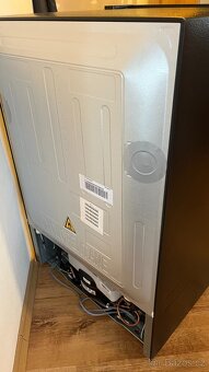 Nová chladnička Candy CNOQ2S58EB - 4