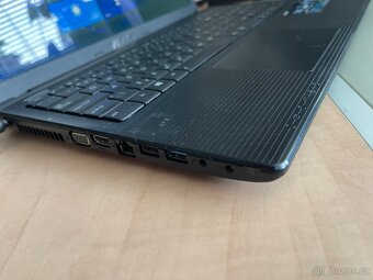 Asus X55A - 4