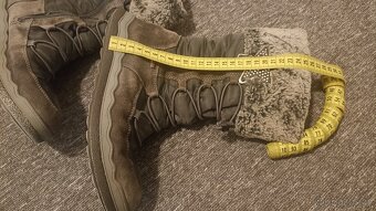 Dívčí sněhule, 39 - 4