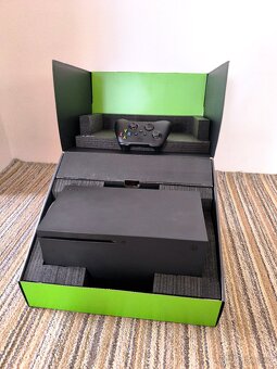 Xbox Series X - 4