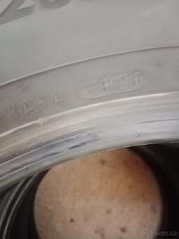 Pneu 205/60R16 - 4