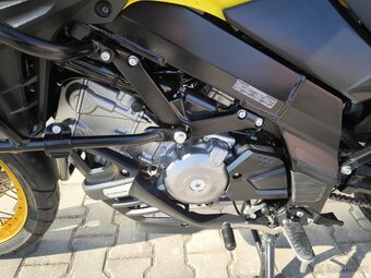 Suzuki DL 650 V Strom XT - 4