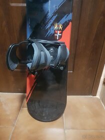 Prodám úplně nový snowboard CRAZY CREEK 125cm dlouhý. - 4
