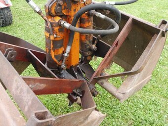 Lopata UNHZ 750 - 4
