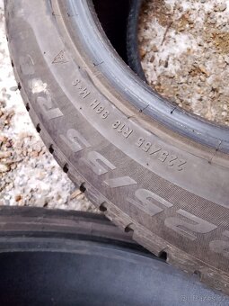 225/55/18 98h Pirelli - zimní pneu 2ks - 4