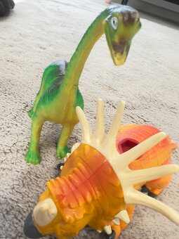 Sada - dinosaurů - 4