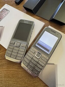 Nokia E52 - 4