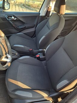 Peugeot 208 1.2i 60kW, 66tis km - 4