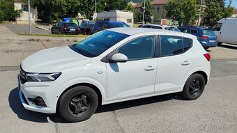 Dacia Sandero - 4
