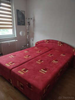 Čalouněná dvoulůžková postel včetně matrace a roštu s úložný - 4