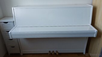 piano Petrof 105 - 4