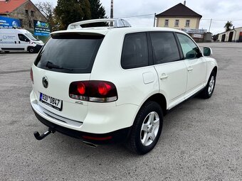 Volkswagen Touareg 3.0TDI 176Kw Xenony, Tažný - 4