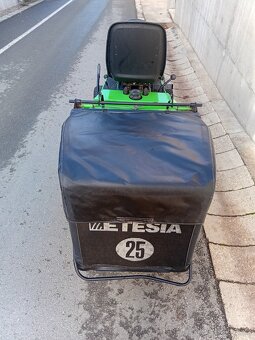 Prodám zahradní traktor Etesia 100 Hydro Evolution - 4