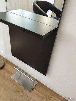 Kadeřnická obsluha - 4