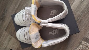 New Balance 650 vel.44,5 - 4