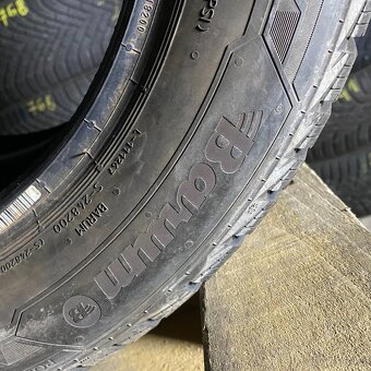 Zimní pneu 205/55 R17 95V Nexen 7mm - 4