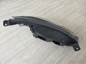 Přední levé světlo Ford Focus Mk.4 - 4