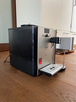 Kávovar Siemens EQ.7 - 4