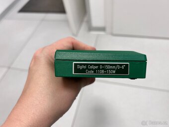 Digitální posuvné měřítko 150/0,01 mm s kulatým hloubkoměrem - 4