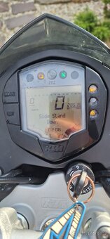 KTM 390 Duke - 4