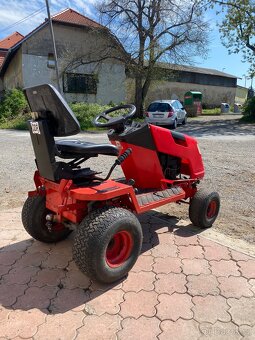 Zahradní traktor, traktůrek, vozítko Echo trak E-130 - 4