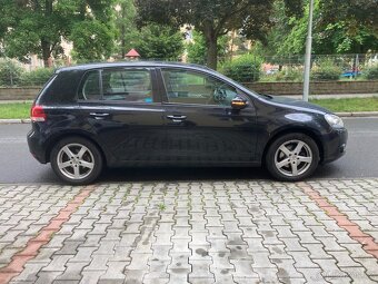 VW Golf VI 2.0 TDI, 2009, garážovaný, kamera, zimní kola - 4